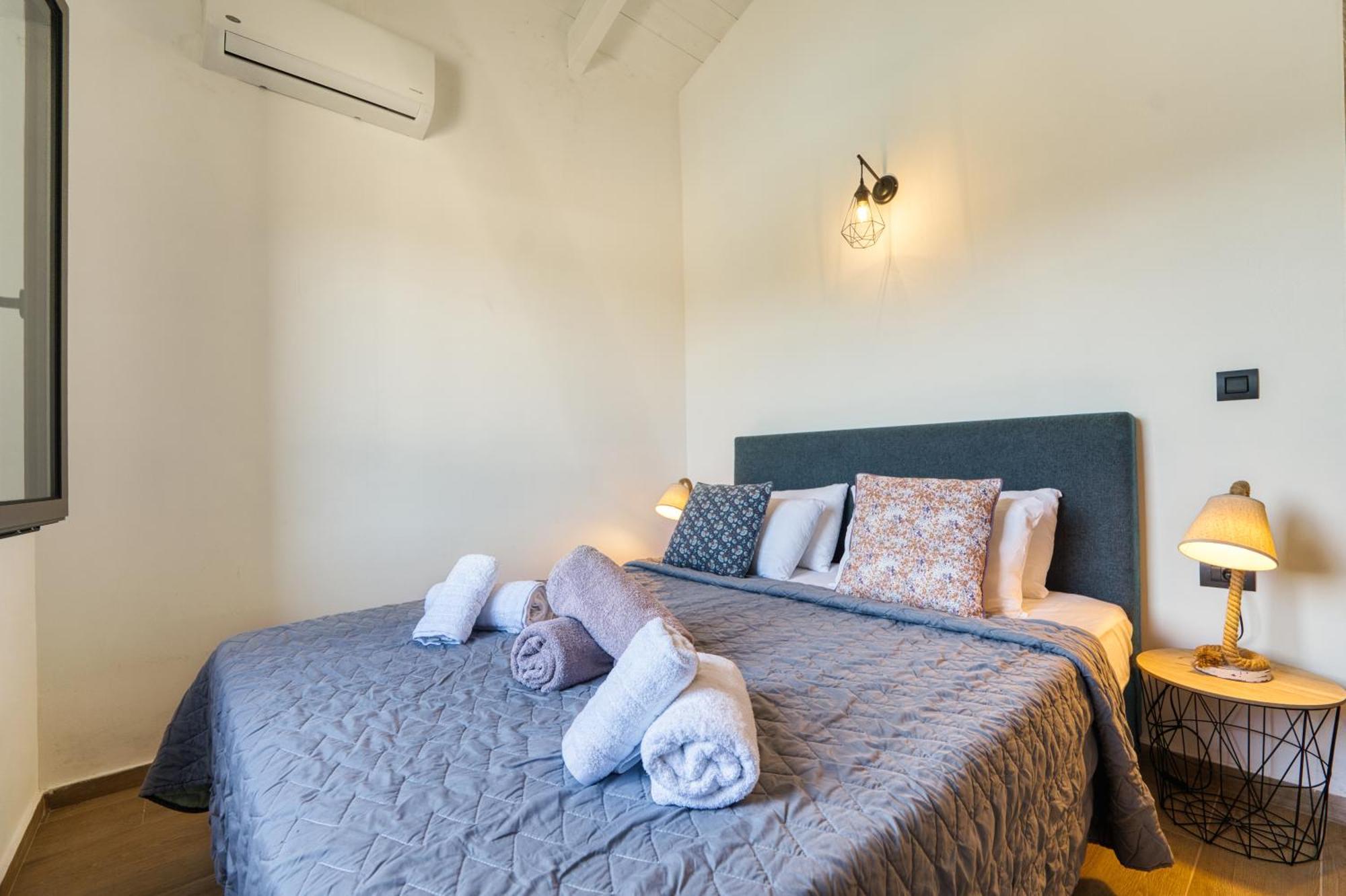 Astarte Villas - Astra Private Villas With Pool Vasilikí 외부 사진