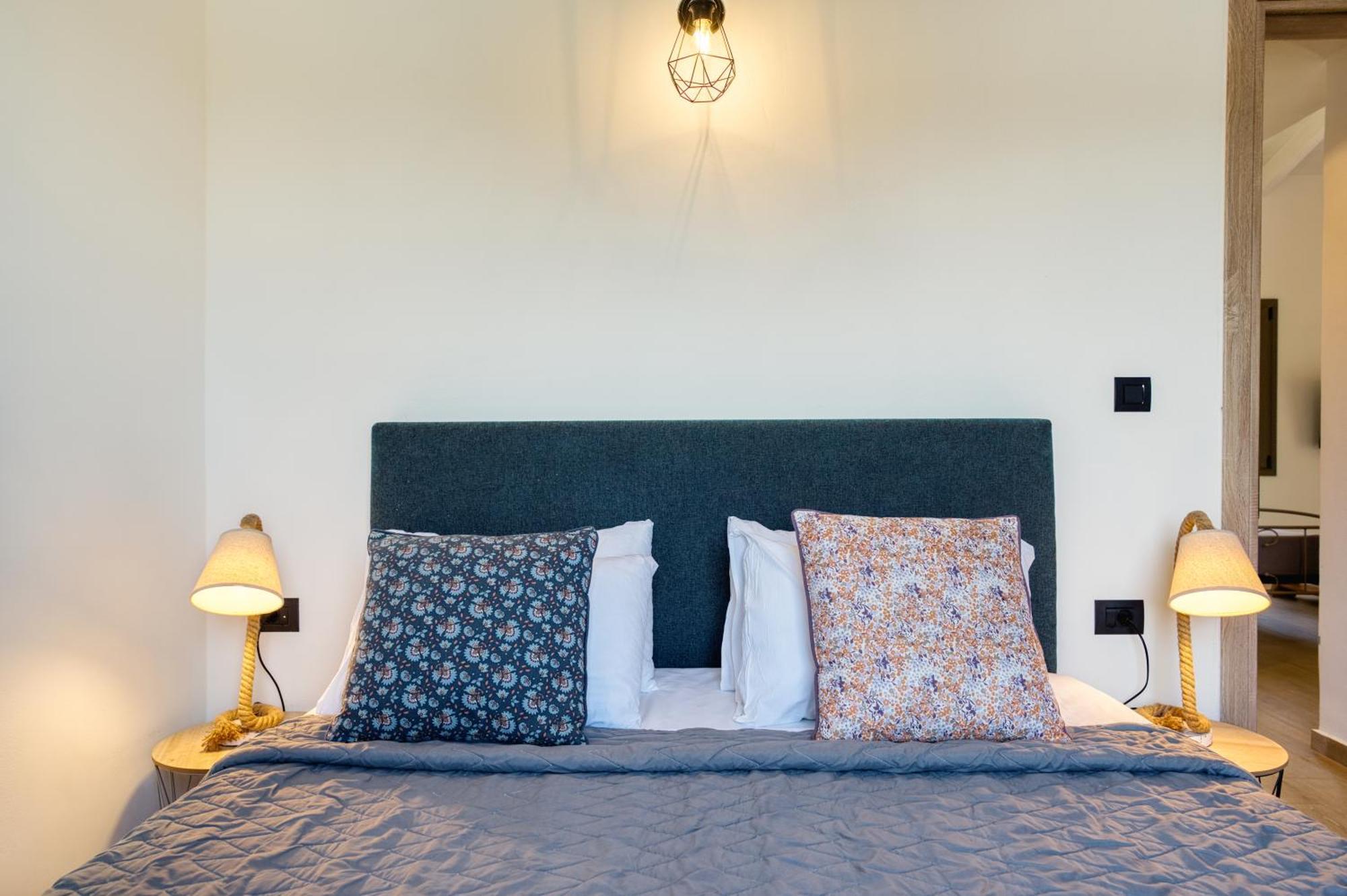 Astarte Villas - Astra Private Villas With Pool Vasilikí 외부 사진