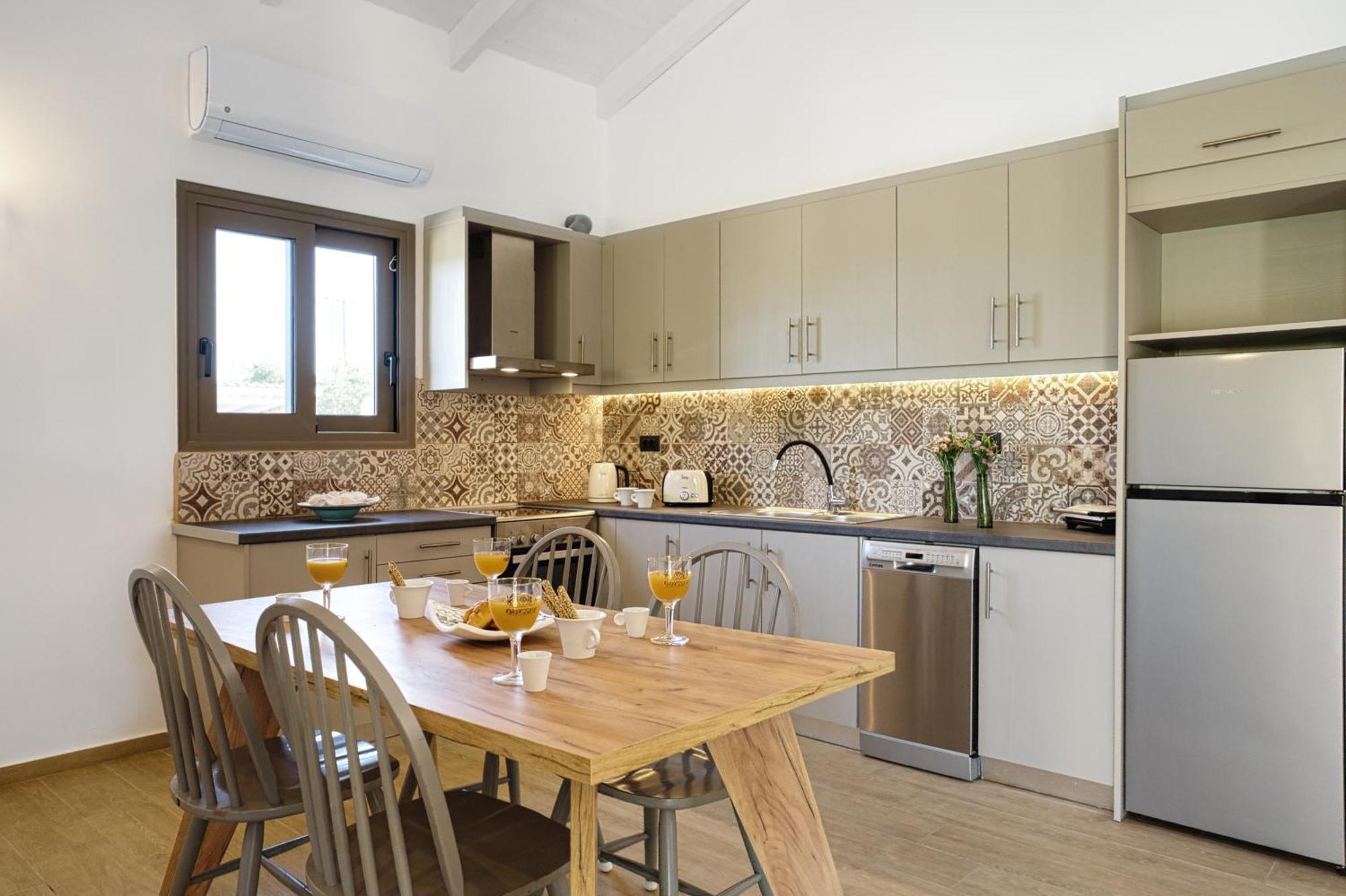 Astarte Villas - Astra Private Villas With Pool Vasilikí 외부 사진