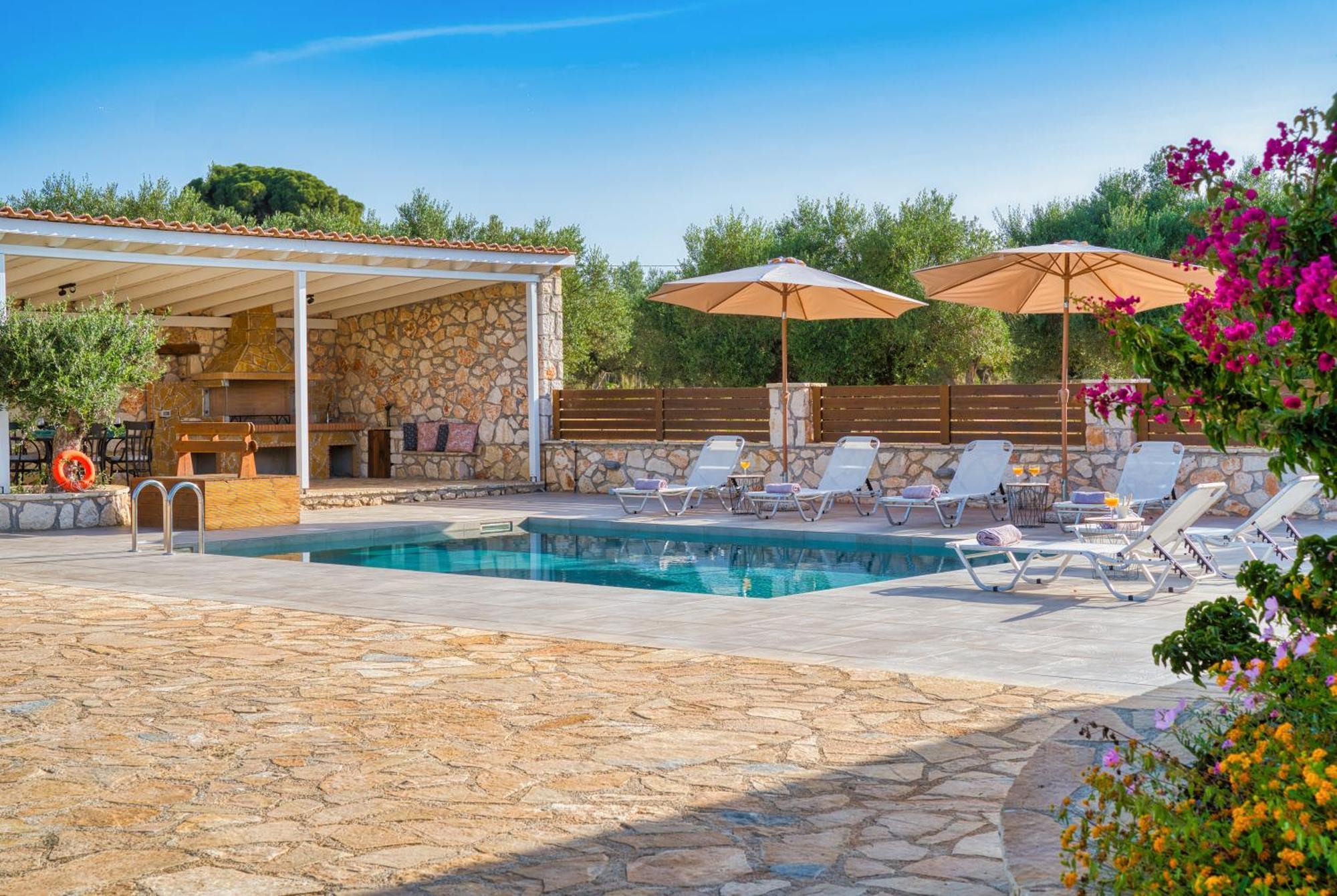 Astarte Villas - Astra Private Villas With Pool Vasilikí 외부 사진